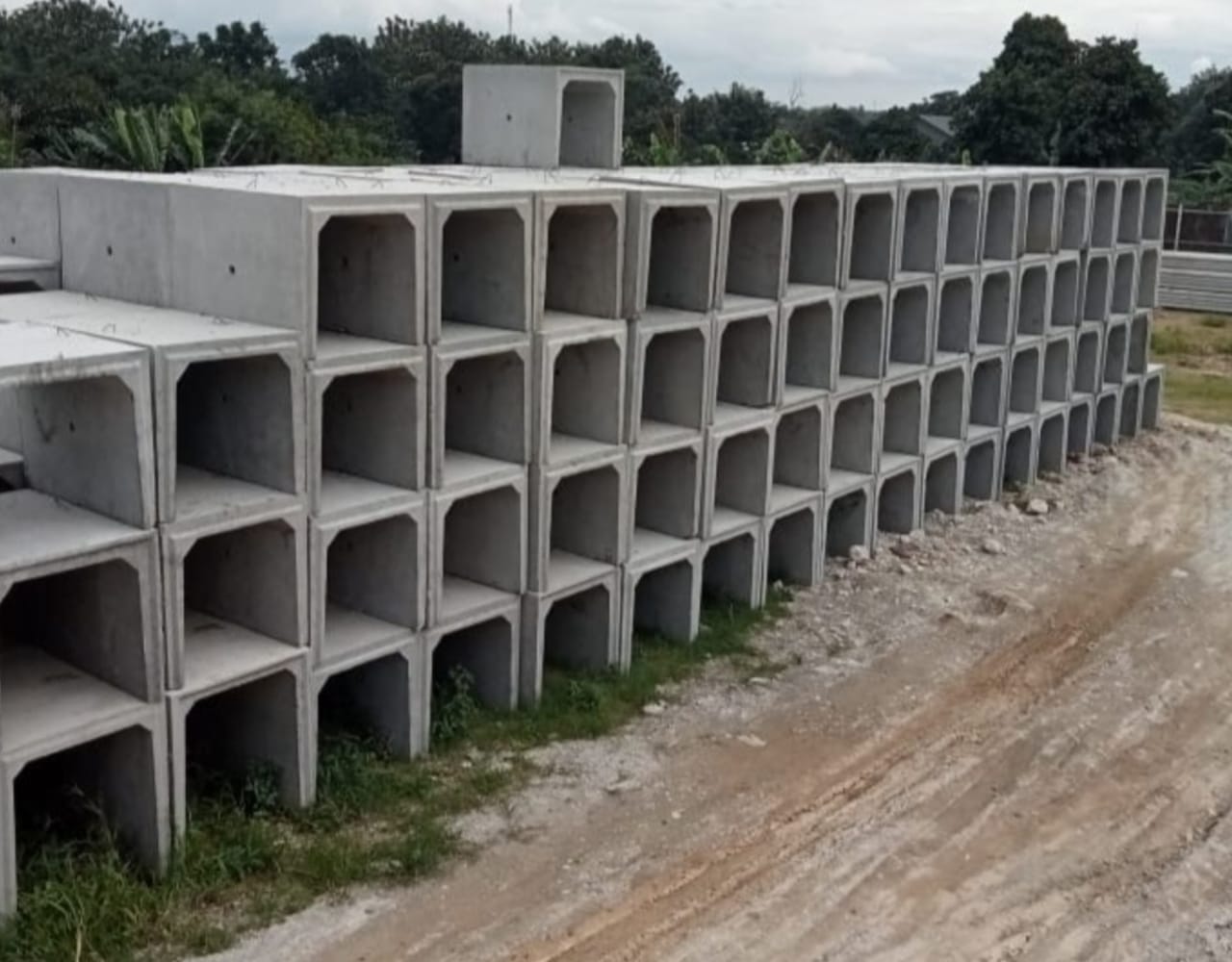 Spesifikasi teknis U-Ditch beton precast