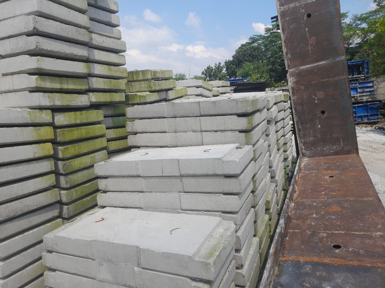 Cover U-Ditch beton precast penutup saluran